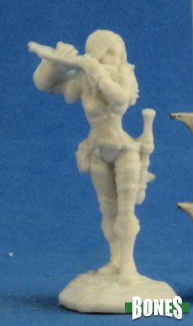 Reaper: Unpainted Miniatures - Anwyn, Female Bard